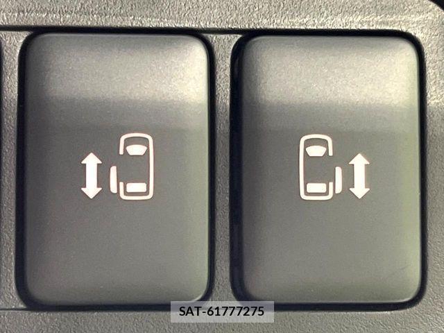 Mitsubishi DELICA 2024-08 7250502-4