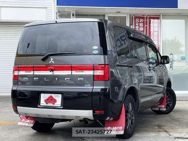 Mitsubishi DELICA 2018-03 7250518-2