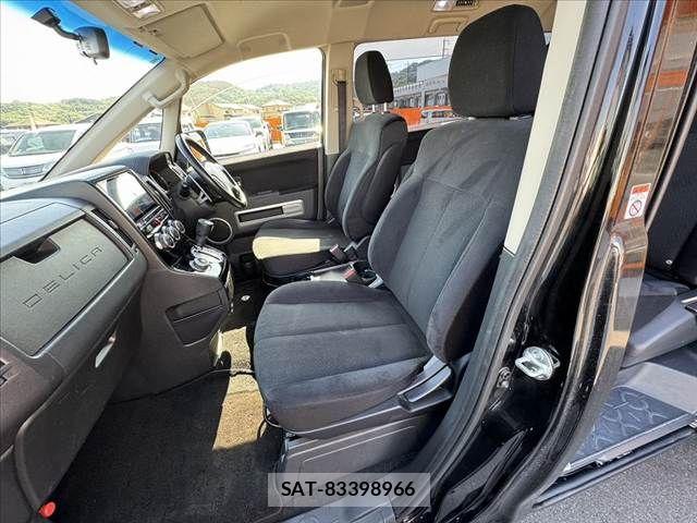 Mitsubishi DELICA 2018-10 7250521-17