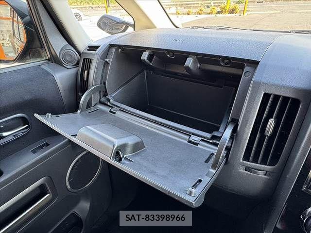 Mitsubishi DELICA 2018-10 7250521-28