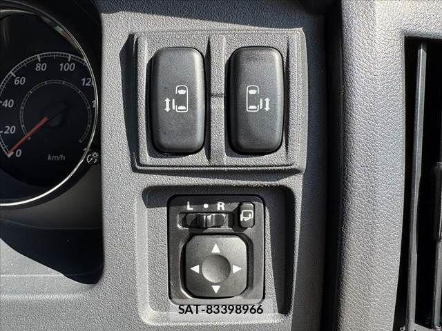 Mitsubishi DELICA 2018-10 7250521-4