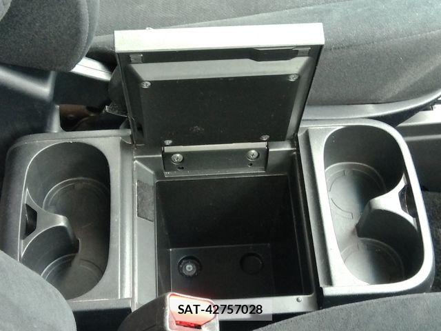 Mitsubishi DELICA 2014-01 7250539-23