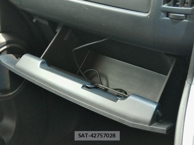 Mitsubishi DELICA 2014-01 7250539-25