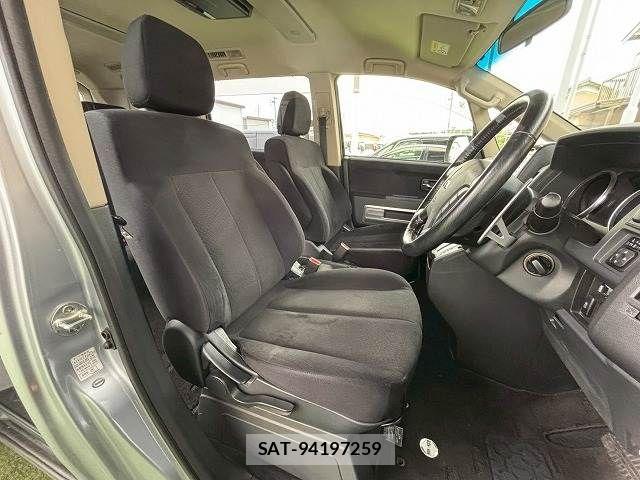 Mitsubishi DELICA 2016-06 7250524-11