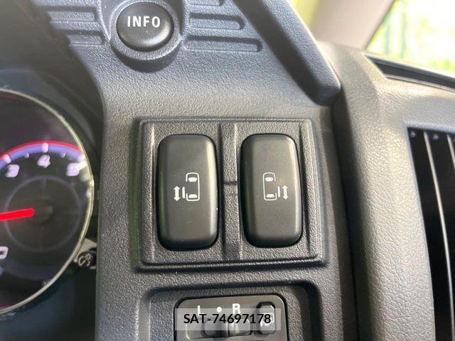 Mitsubishi DELICA 2009-07 7250534-4