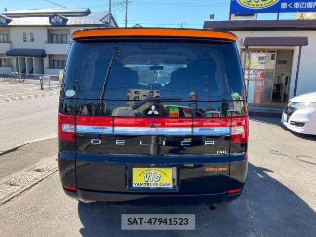 Mitsubishi DELICA 2017-11 7250525-12
