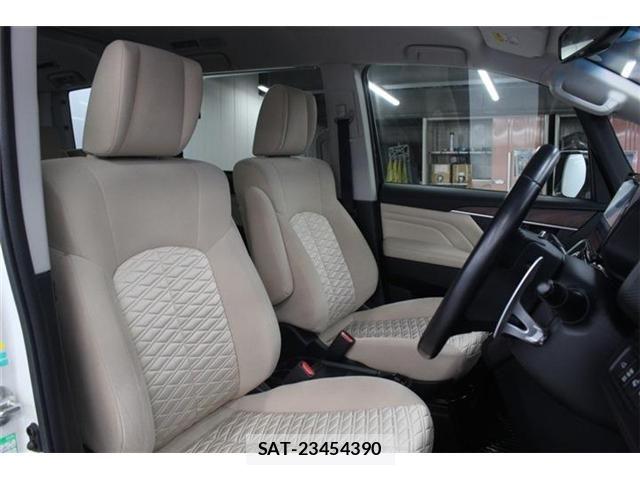 Mitsubishi DELICA 2020-08 7250523-26