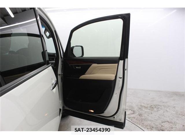 Mitsubishi DELICA 2020-08 7250523-29