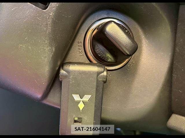 Mitsubishi DELICA 2013-01 7250528-12