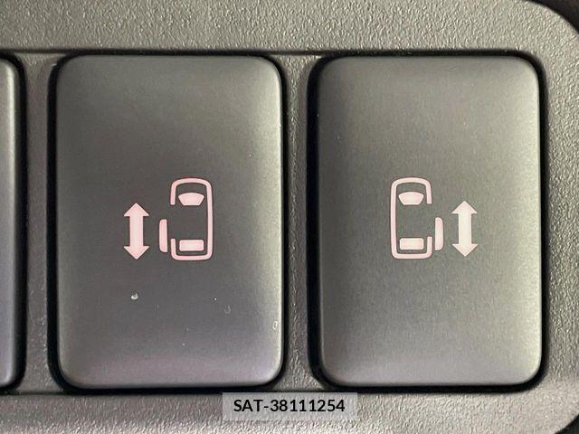 Mitsubishi DELICA 2024-09 7250494-2