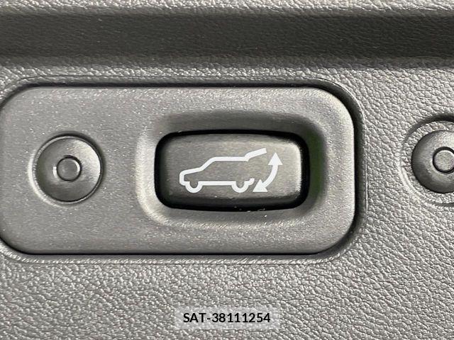 Mitsubishi DELICA 2024-09 7250494-5