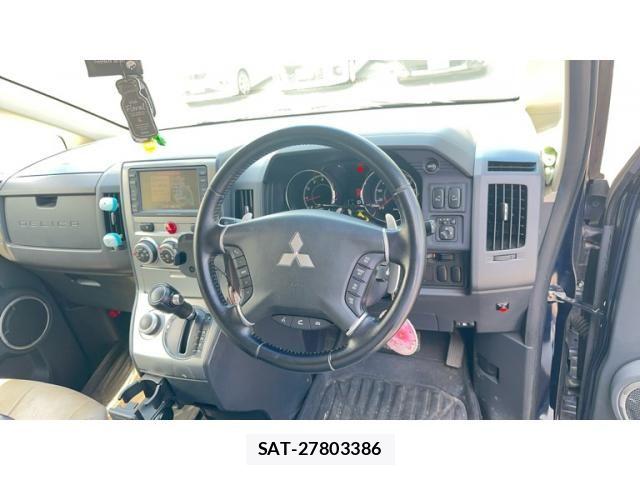 Mitsubishi DELICA 2011-06 7250532-19