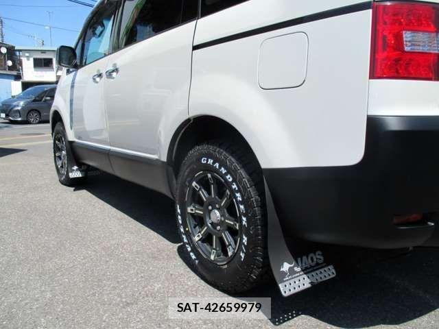 Mitsubishi DELICA 2012-01 7250526-17