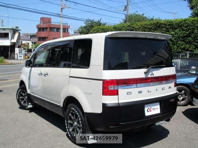 Mitsubishi DELICA 2012-01 7250526-2