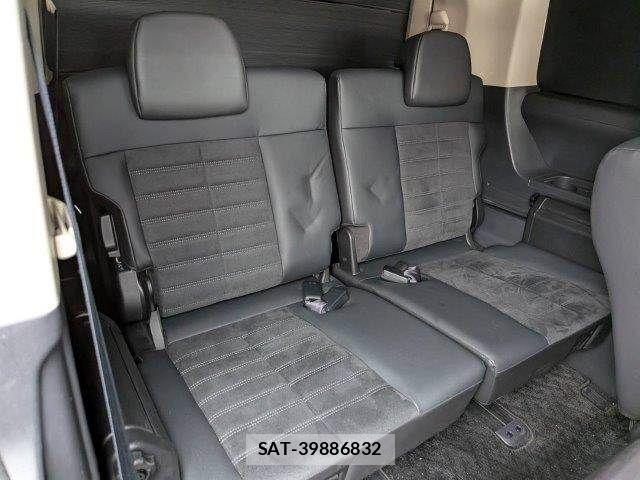 Mitsubishi DELICA 2018-12 7271823-9