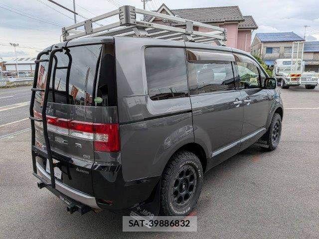 Mitsubishi DELICA 2018-12 7271823-18