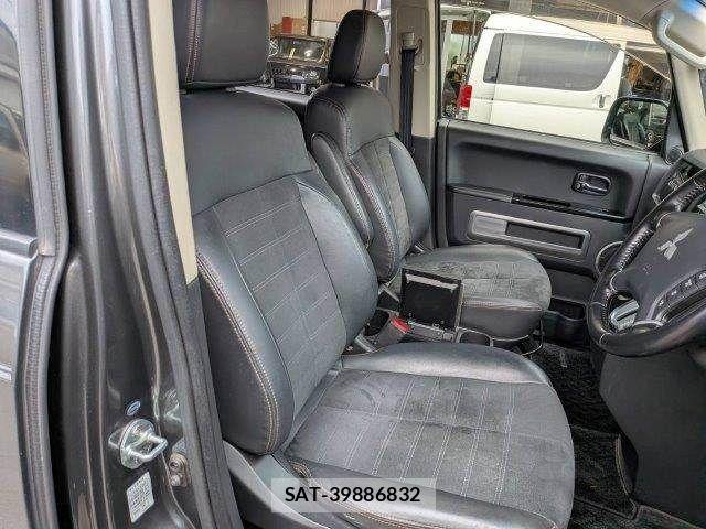 Mitsubishi DELICA 2018-12 7271823-7