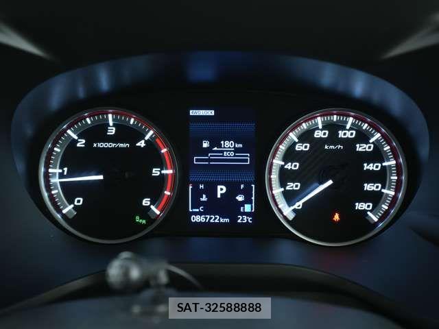 Mitsubishi DELICA 2019-06 7271820-12
