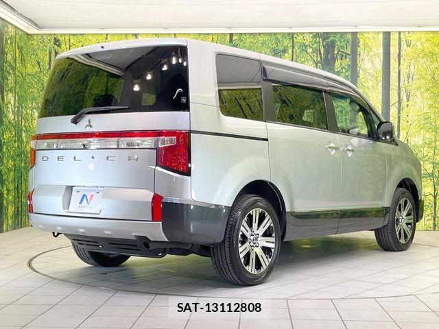 Mitsubishi DELICA 2024-08 7271813-16