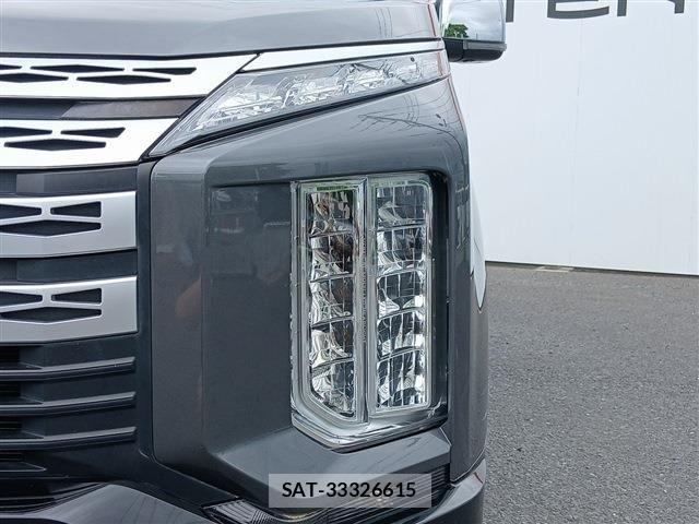 Mitsubishi DELICA 2019-02 7271818-27