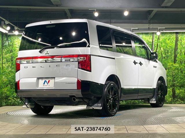 Mitsubishi DELICA 2023-12 7271810-17