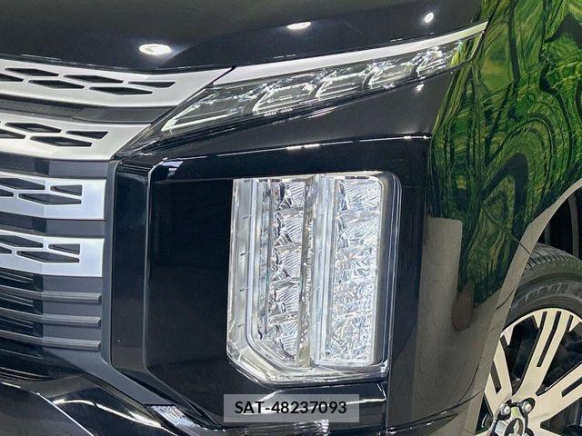 Mitsubishi DELICA 2022-04 7271815-12