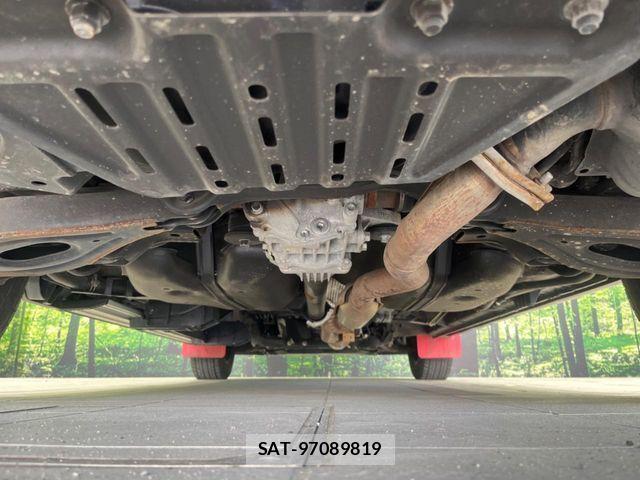 Mitsubishi DELICA 2022-08 7271819-18