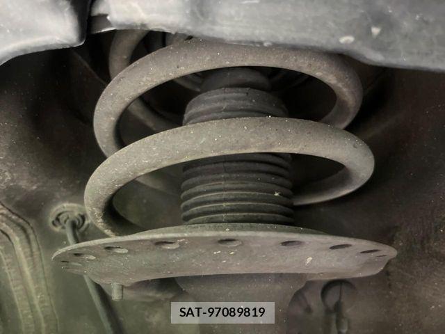 Mitsubishi DELICA 2022-08 7271819-19