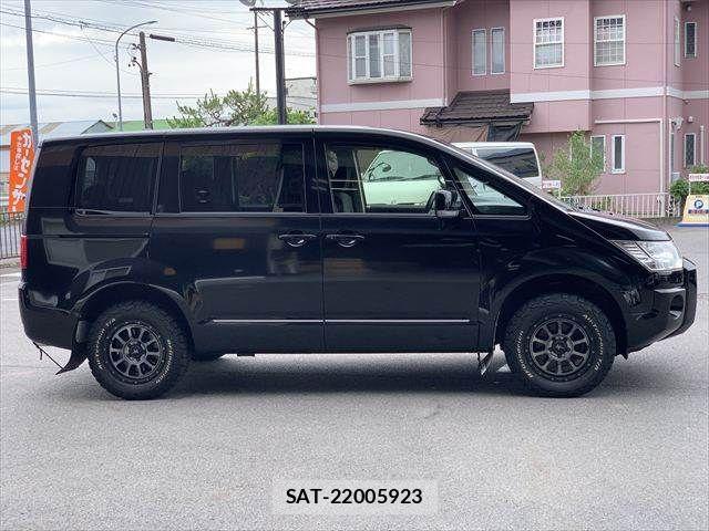 Mitsubishi DELICA 2018-09 7271821-17