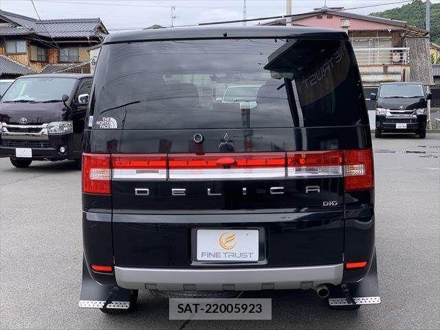 Mitsubishi DELICA 2018-09 7271821-19