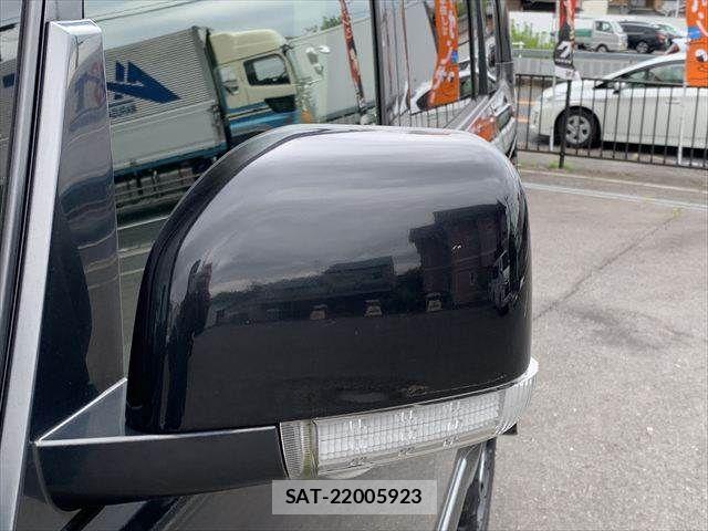 Mitsubishi DELICA 2018-09 7271821-27