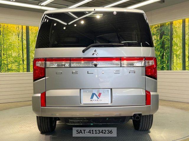 Mitsubishi DELICA 2024-08 7326725-15