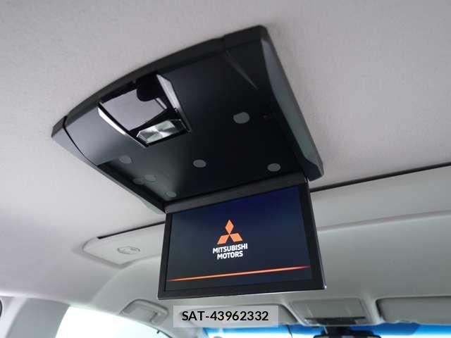 Mitsubishi DELICA 2021-08 7326737-11