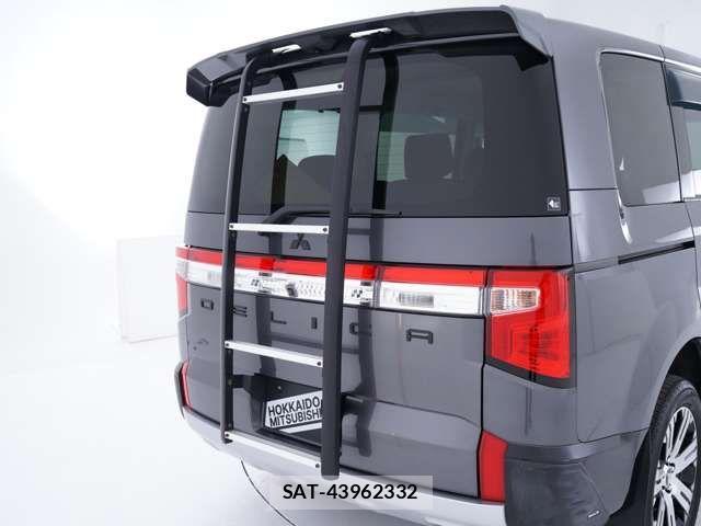 Mitsubishi DELICA 2021-08 7326737-5