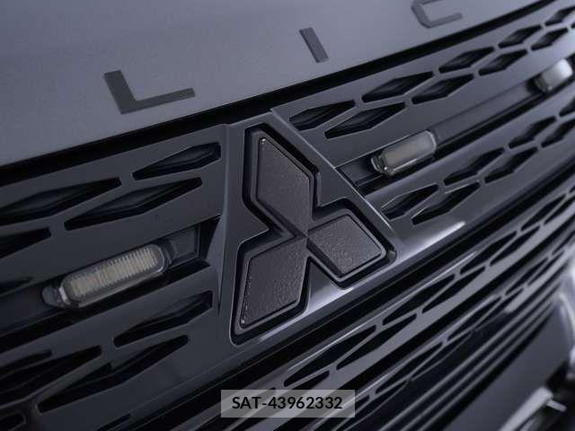 Mitsubishi DELICA 2021-08 7326737-6