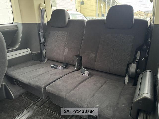 Mitsubishi DELICA 2018-04 7326752-24