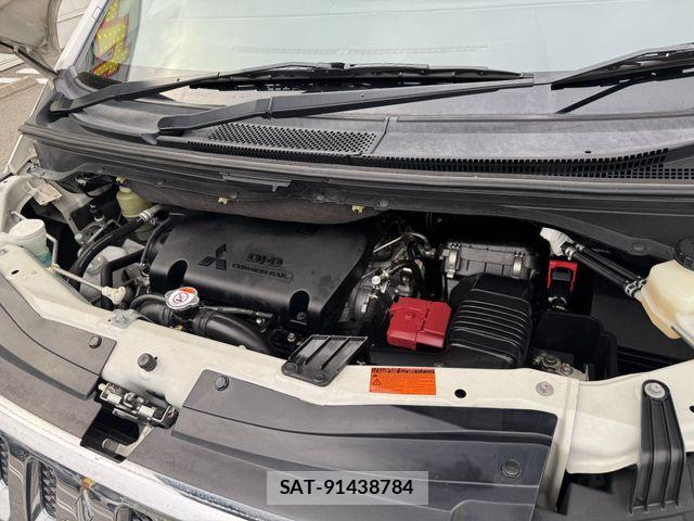 Mitsubishi DELICA 2018-04 7326752-28