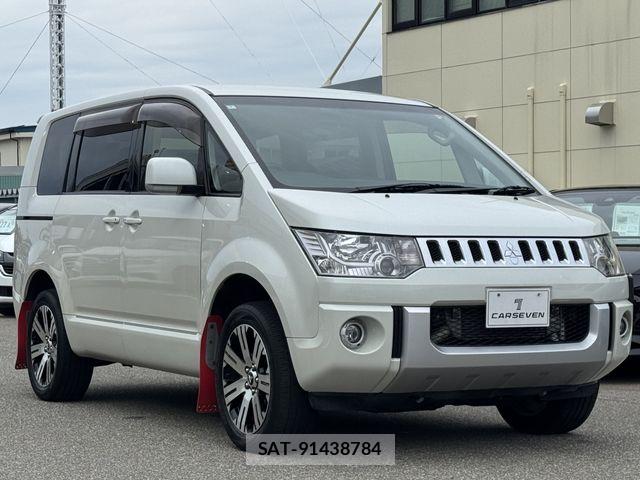 Mitsubishi DELICA 2018-04 7326752-3