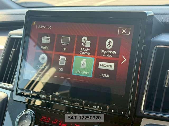 Mitsubishi DELICA 2022-02 7326738-9