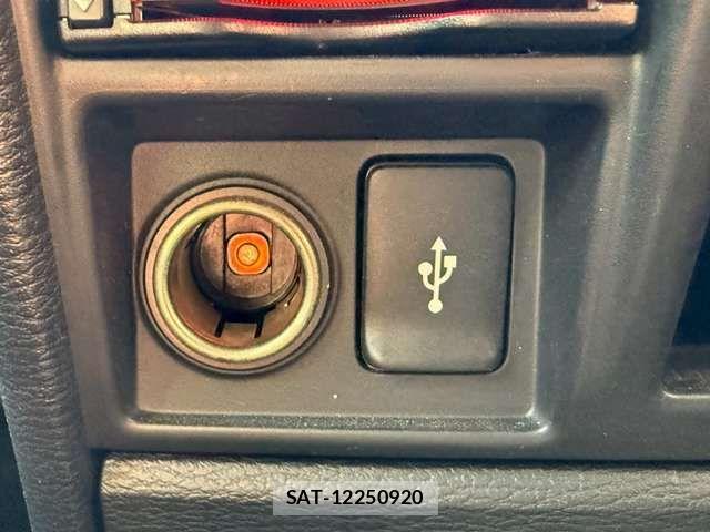 Mitsubishi DELICA 2022-02 7326738-10