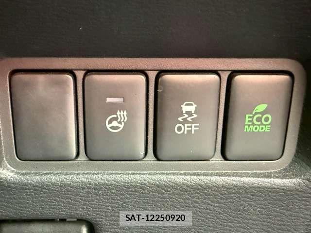 Mitsubishi DELICA 2022-02 7326738-5