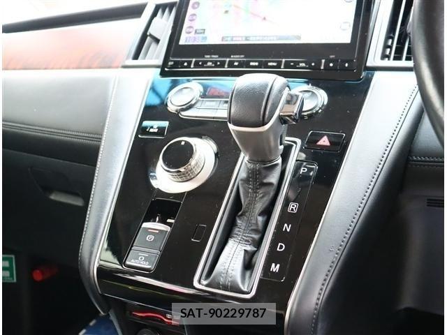 Mitsubishi DELICA 2021-11 7326736-11