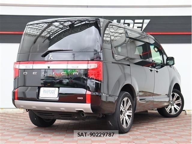 Mitsubishi DELICA 2021-11 7326736-2