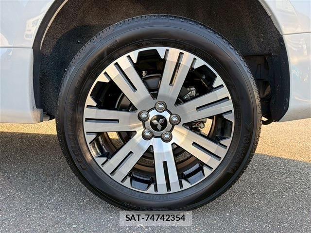 Mitsubishi DELICA 2025-01 7326731-10