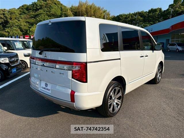 Mitsubishi DELICA 2025-01 7326731-5