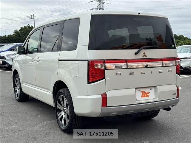 Mitsubishi DELICA 2019-03 7326740-12