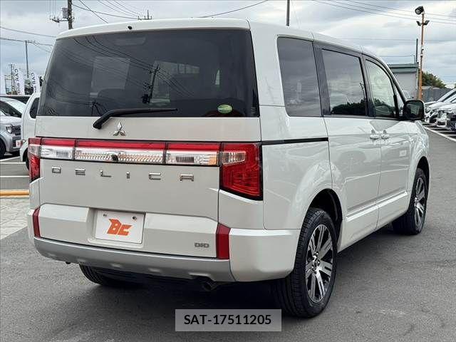 Mitsubishi DELICA 2019-03 7326740-14