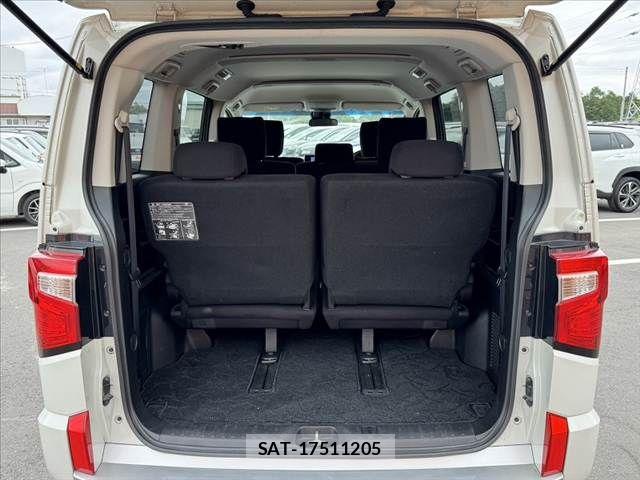 Mitsubishi DELICA 2019-03 7326740-18
