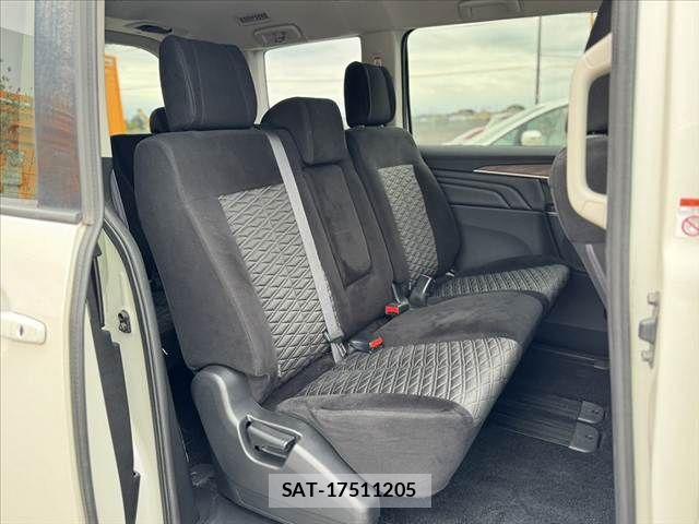 Mitsubishi DELICA 2019-03 7326740-19