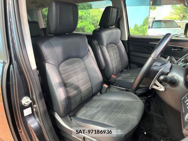 Mitsubishi DELICA 2023-05 7326708-9